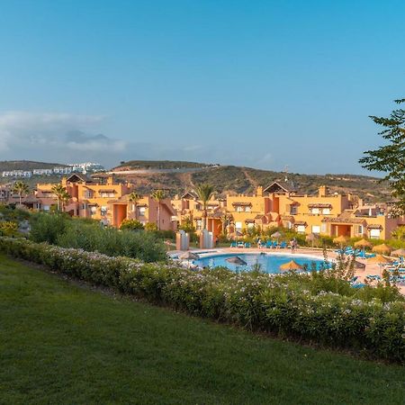 Beautiful 2-Bed Apartment In Casares Costa Bahia de Casares ภายนอก รูปภาพ