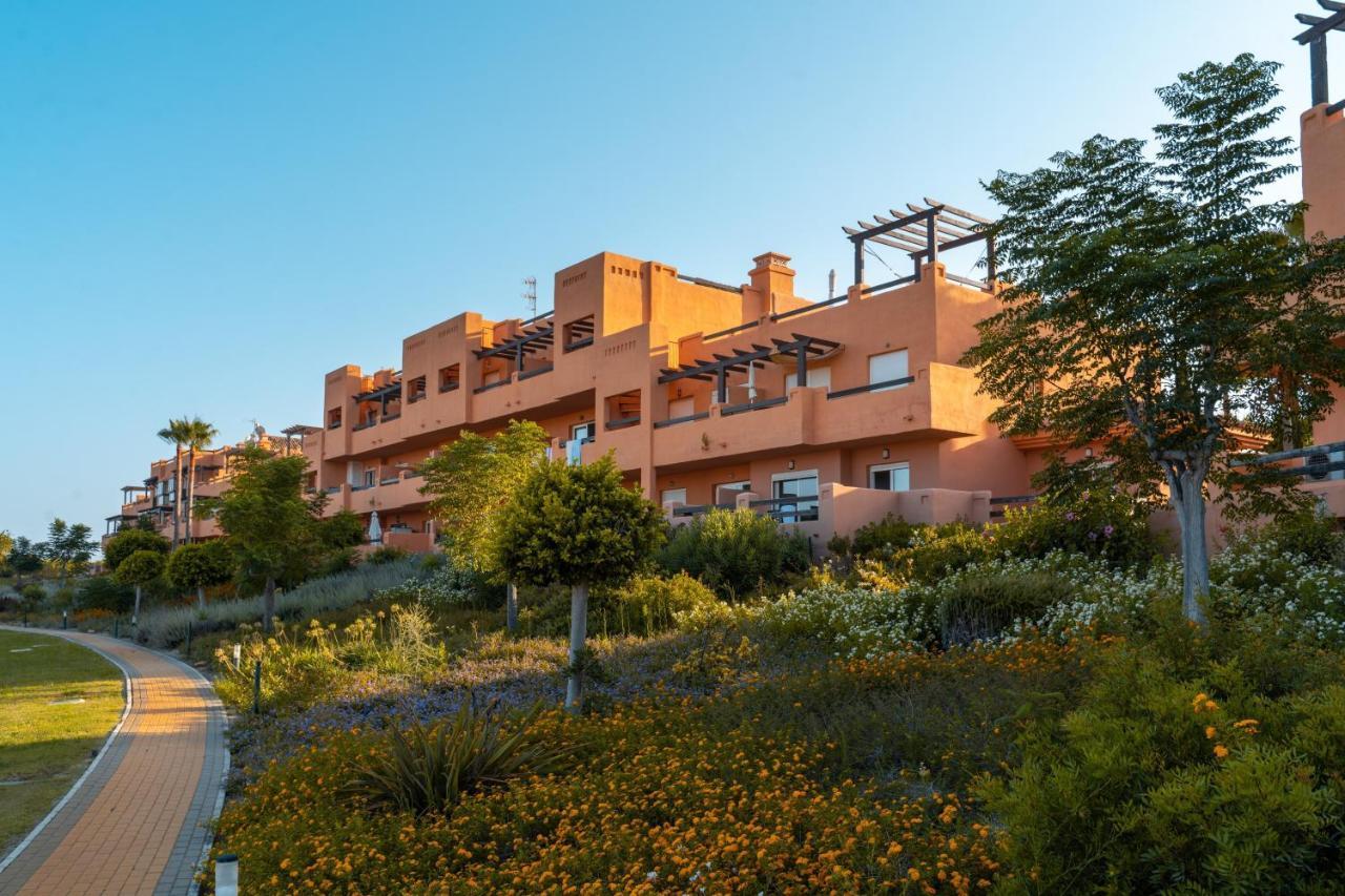 Beautiful 2-Bed Apartment In Casares Costa Bahia de Casares ภายนอก รูปภาพ